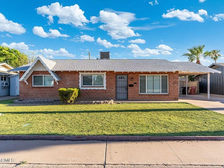 8513 E MARIPOSA Drive photo 1