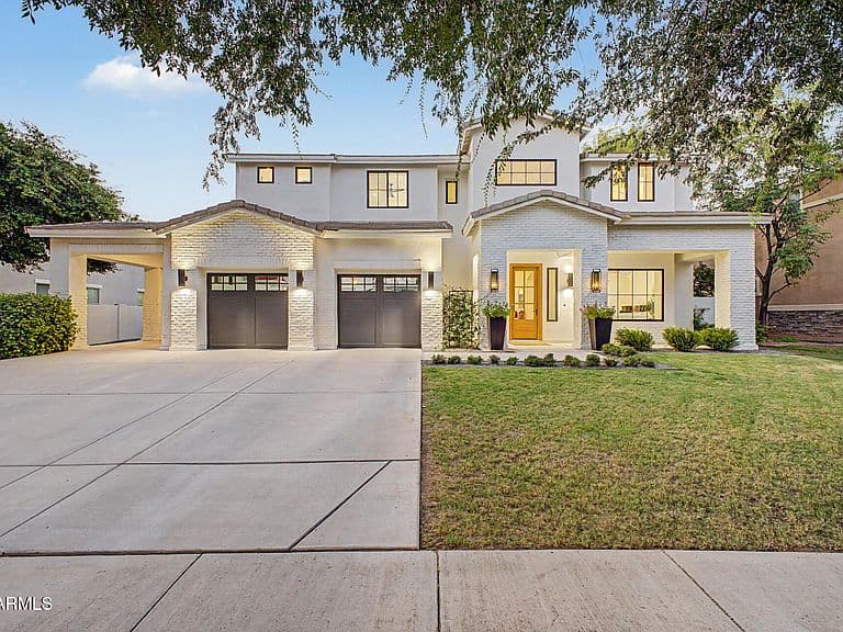 2950 E COMSTOCK Drive photo 5