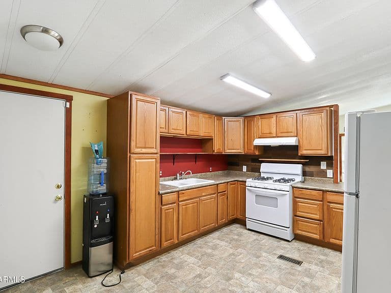 18685 W BOBCAT Road photo 2