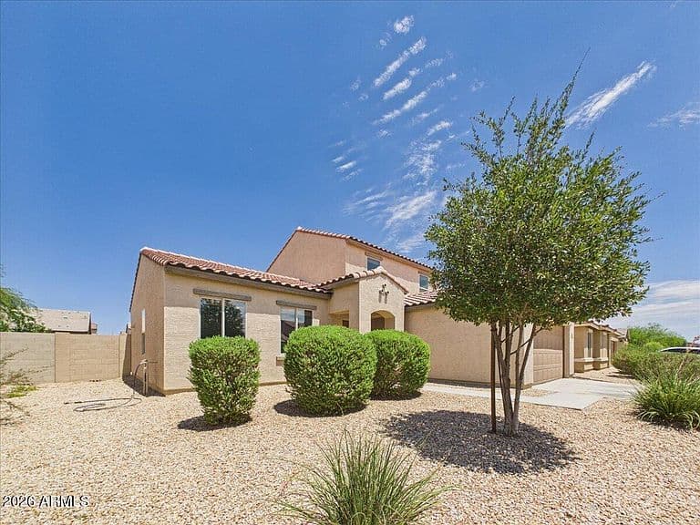 810 W RAYMOND Street photo 3