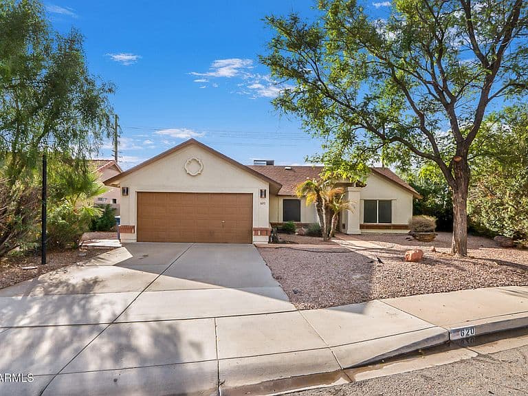 620 S LAVEEN Drive photo 3