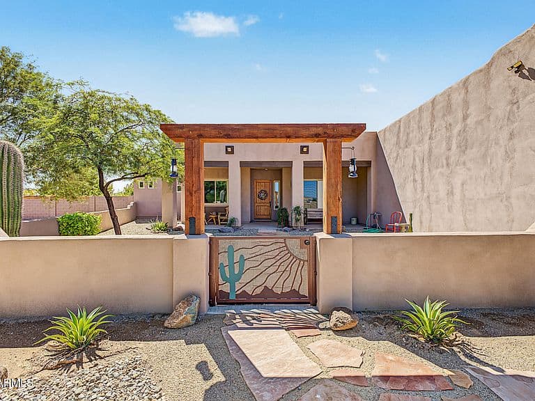 22605 W BAKER Drive photo 1