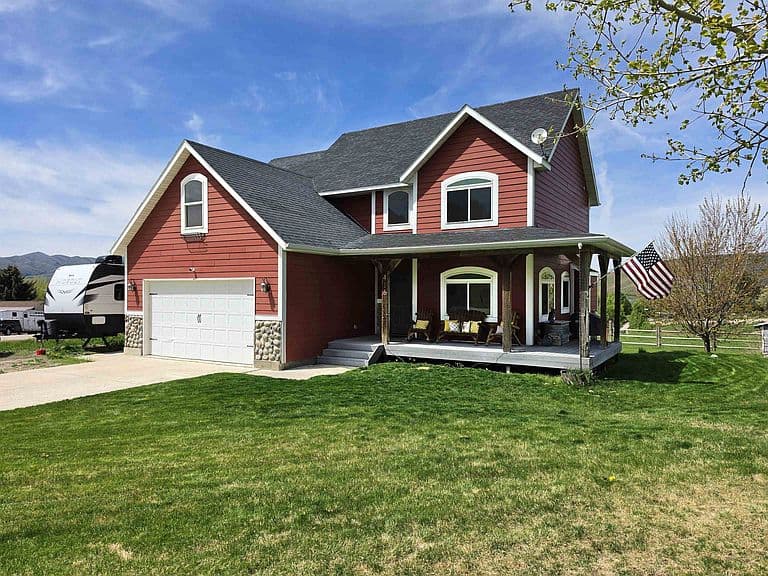 416 E Corwin Ln photo 1