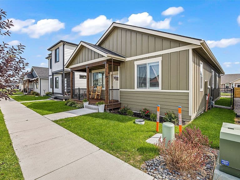 2510 Chuck Wagon Dr photo 3