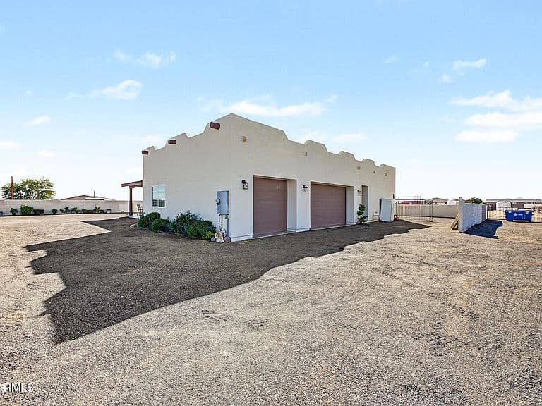 31742 N FELIX Road photo 4