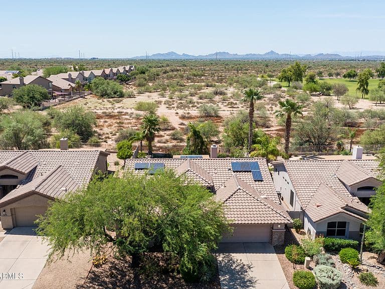 4409 E LARIAT Lane photo 3