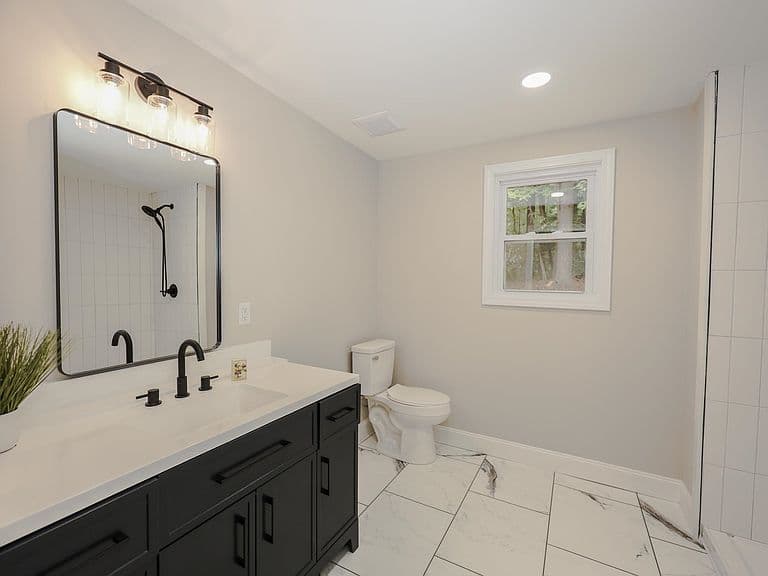 112 Gilson Road photo 3