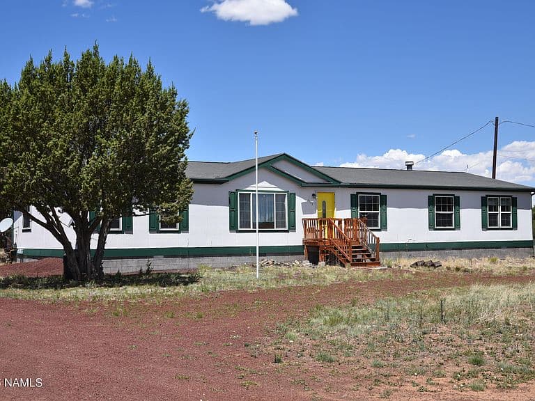 7598 N Hazelwood Dr photo 2