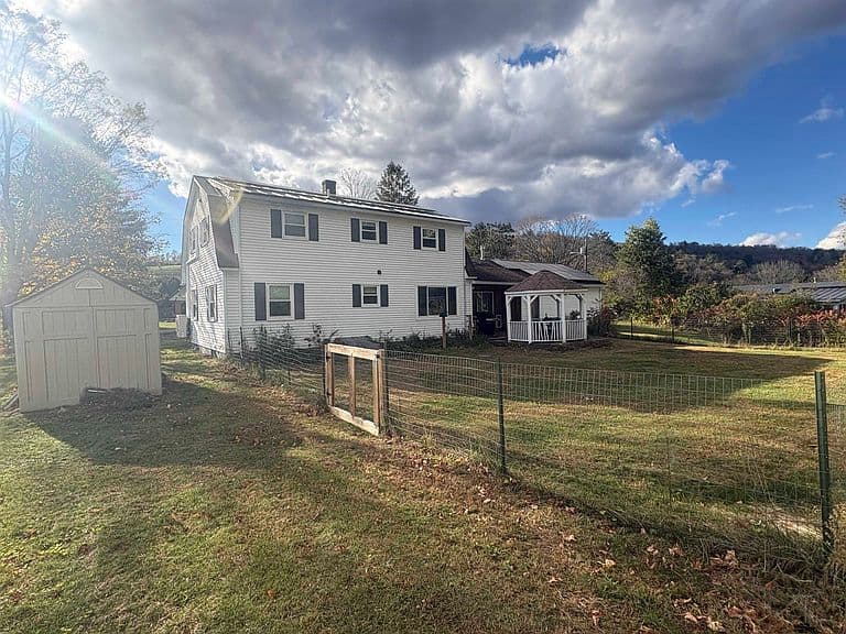 5 Hargrace Drive photo 4