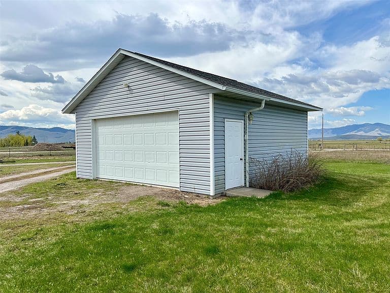 54650 Herak Rd photo 5