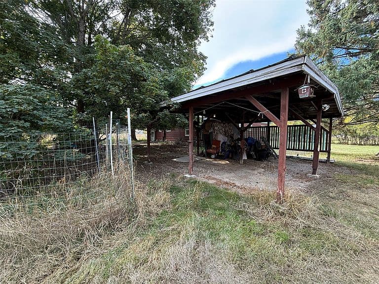276 Dolphin Way photo 5