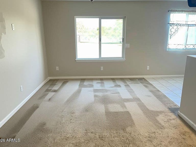 8643 S 253RD Avenue photo 2
