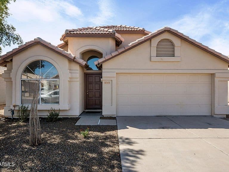 8343 W AUDREY Lane photo 1