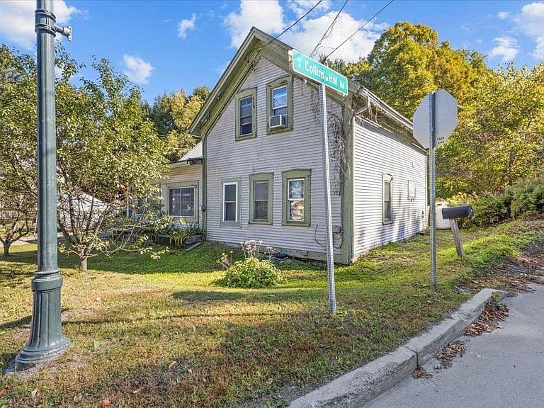 267 Lower Main East Street photo 2