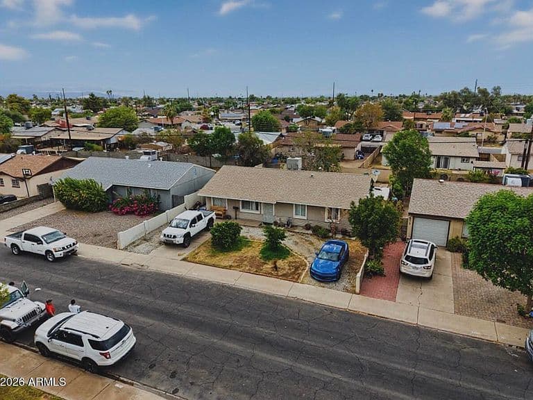 6818 W PIERSON Street photo 3