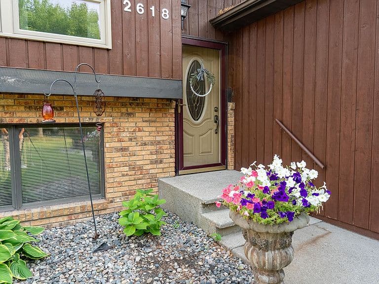 2618 34th Ave S photo 2
