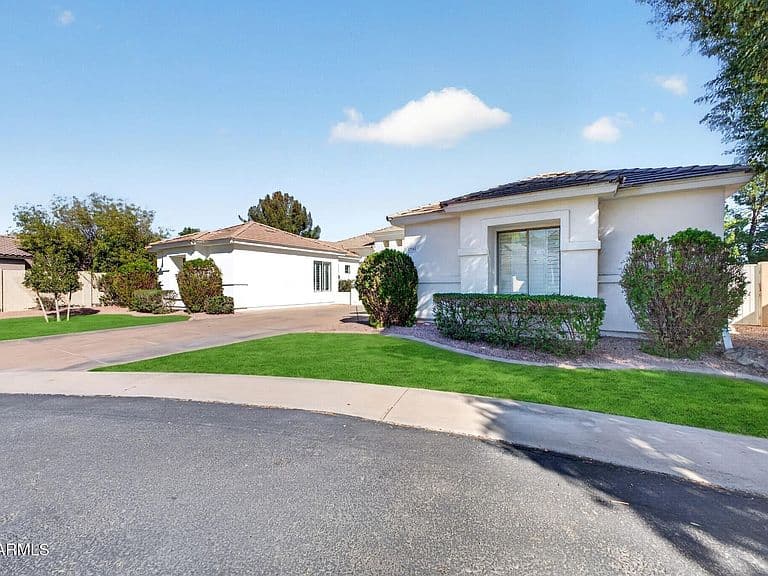 1961 S SANTA ANNA Drive photo 5