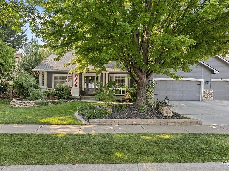 13393 W Elmspring Dr photo 2