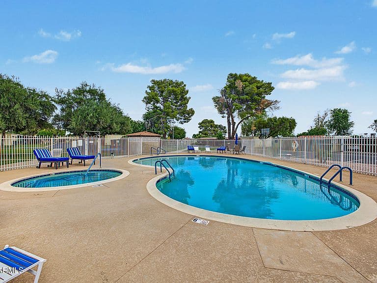 131 N HIGLEY Road #50 photo 2