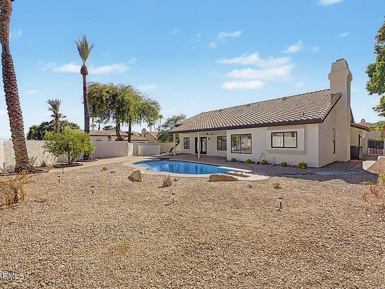 13253 S 35TH Court photo 5