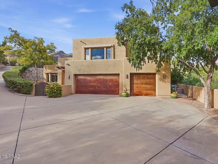 6320 N Placita Alta Reposa photo 2