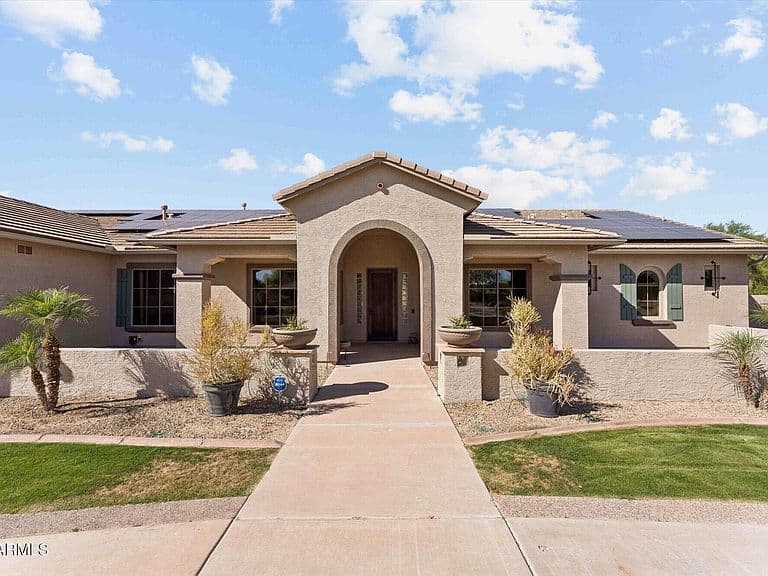 14554 W DESERT COVE Road photo 3