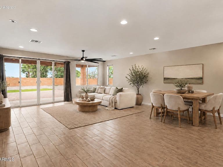 108 S NAPLES Lane photo 4