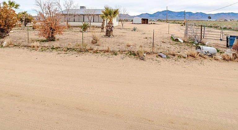 14948 N Canyon Dr photo 2
