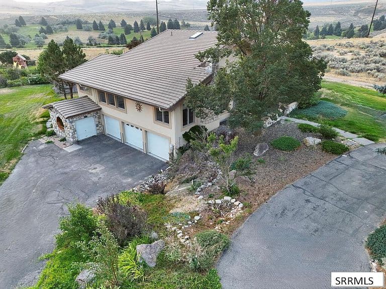 12081 S Country Club Dr photo 3