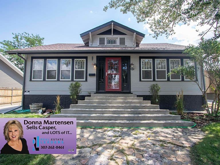 467 Cy Ave photo 1