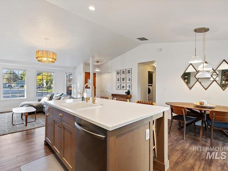 6592 W Tobi Dr photo 5
