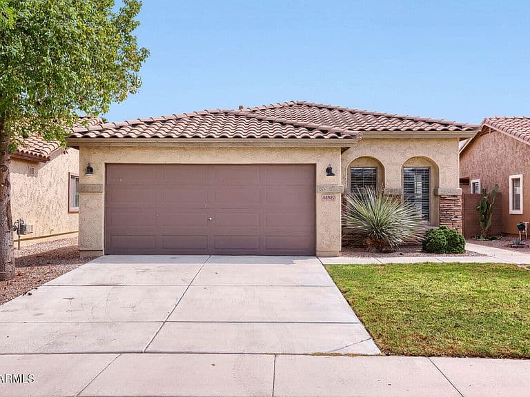 44827 W PAITILLA Lane photo 2