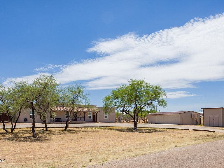 206 N Cherokee Trl photo 3