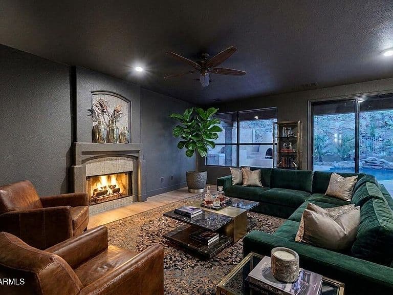 315 E GLENHAVEN Drive photo 3