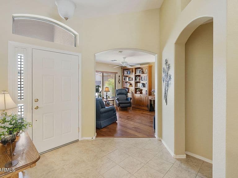9853 E CRYSTAL Drive photo 4