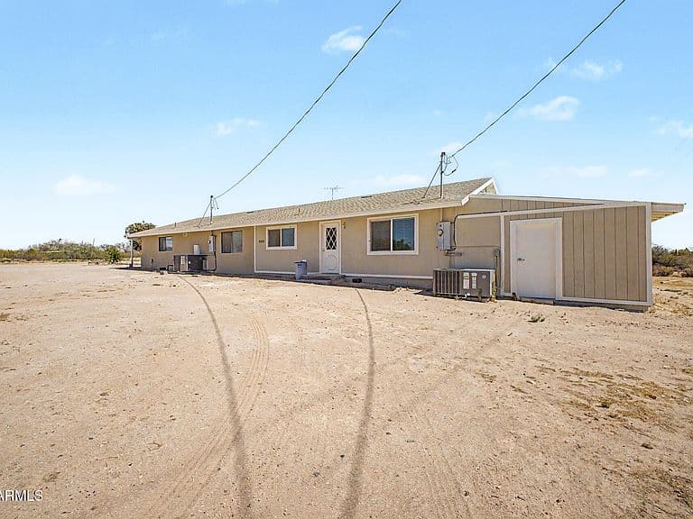 20221 E MAYFIELD Road photo 3