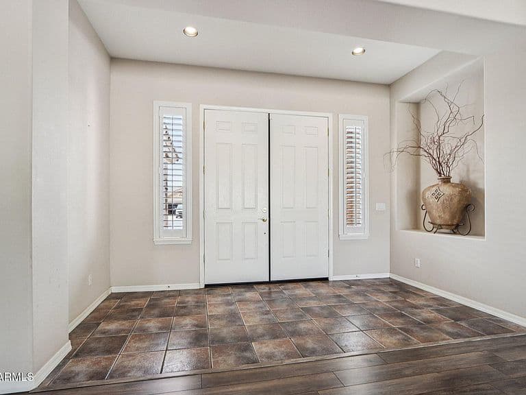 5727 S GOLDEN BARREL Court photo 4