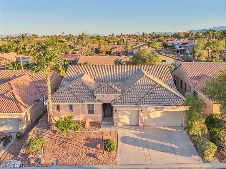 8213 Weeping Springs Ave photo 2