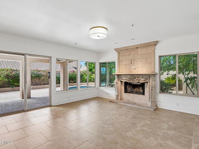 9153 E PALM TREE Drive photo 3