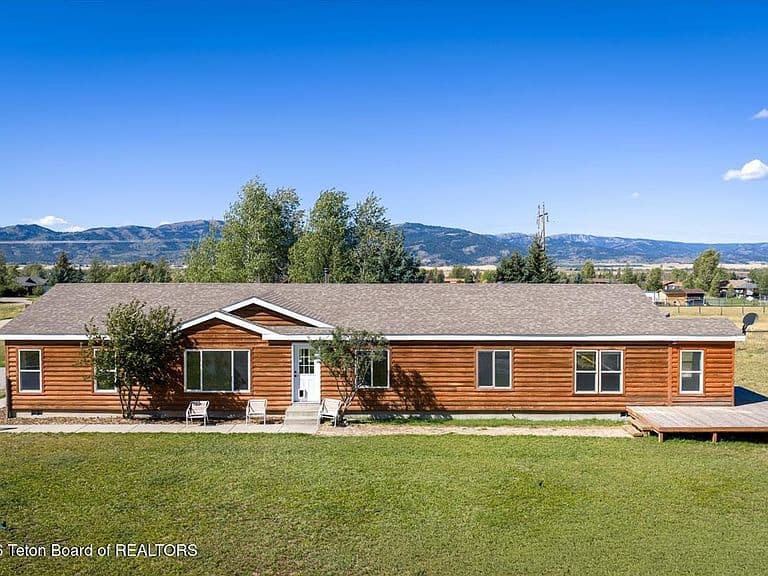 700 Elk Thistle Dr photo 2