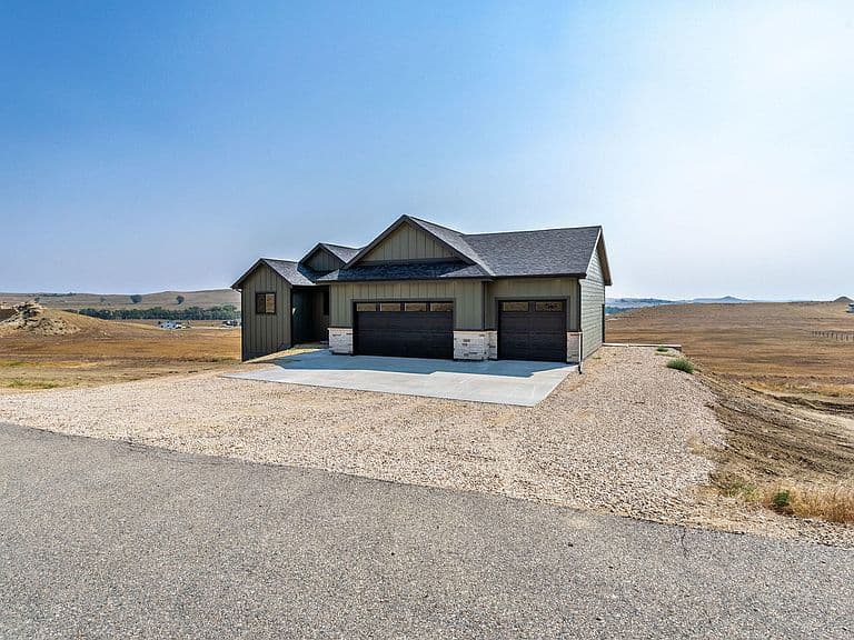 27 Sand Creek Dr photo 4
