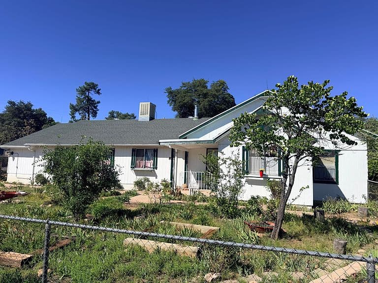 204 W Frontier St photo 2