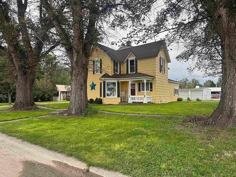 1727 Fort Hall Ave photo 2