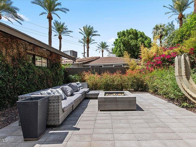 4721 E CALLE REDONDA -- photo 2
