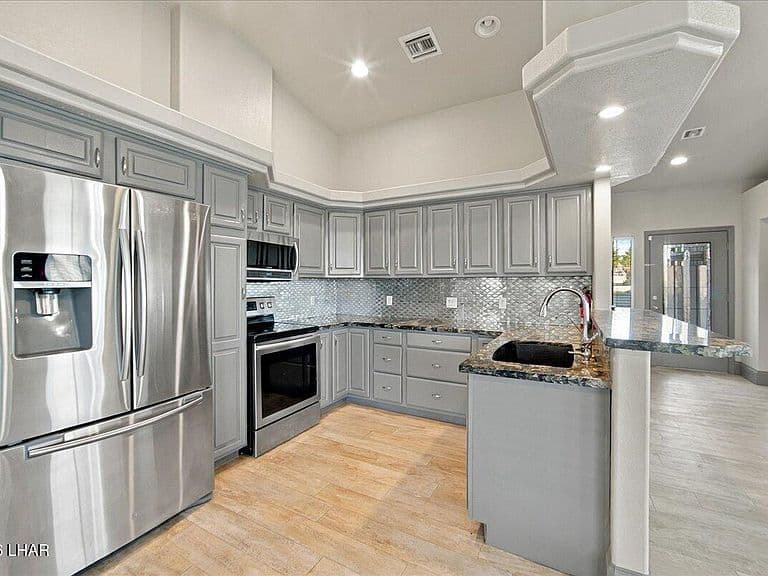 3955 Mediterranean Ln photo 5