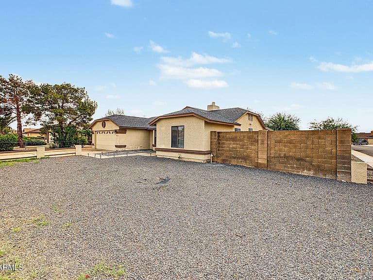 9033 W EL CAMINITO Drive photo 4