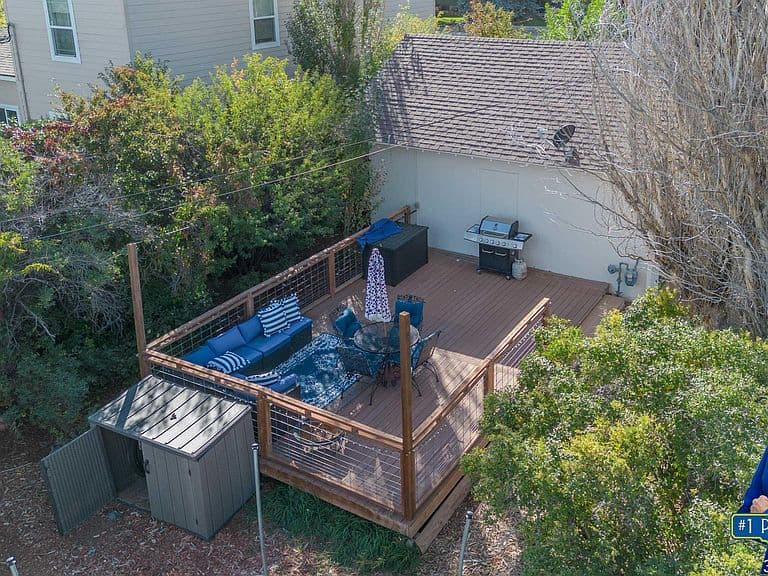 117 W Cedar St photo 5