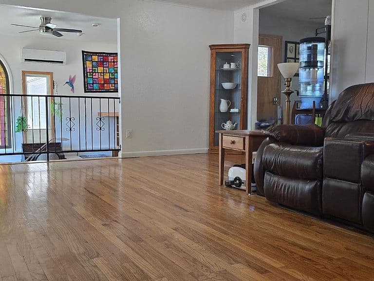 505 Avenue K photo 4