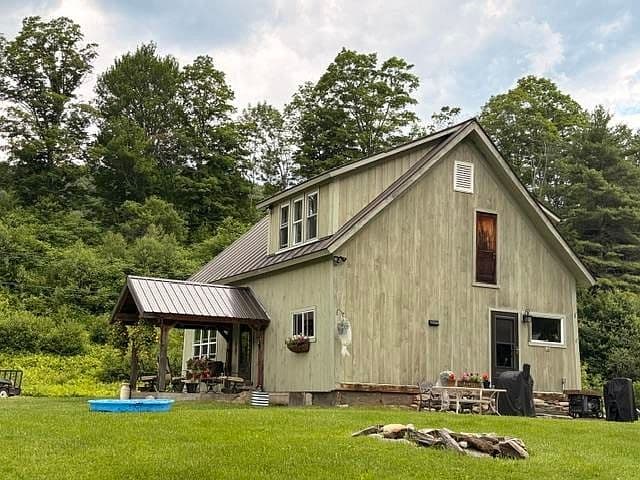 1821 Chateauguay Road photo 2