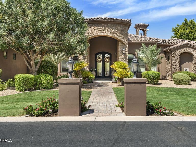 6032 W Victoria Place photo 2